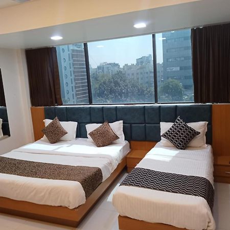 Hotel Exotic Ahmedabad Exterior photo